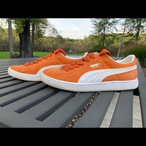 Puma suede retro sneakers. Men’s size 9.5. Excellent condition